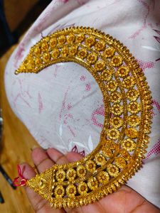 Exquisite Gold Necklace