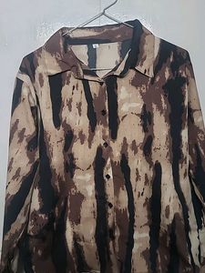 Abstract Print Button-Down Shirt