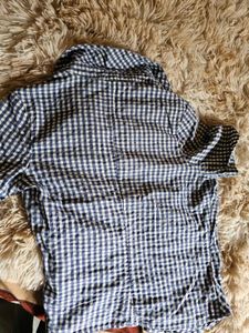 Cute Gingham Button-Up Top