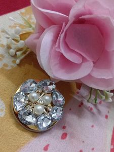 Sparkling Pearl & Crystal Flower Brooch