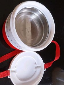 Red &amp; White Tiffin Carrier