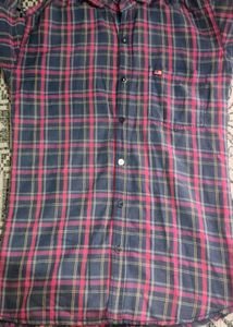 Men's Plaid Button-Up Shirt
