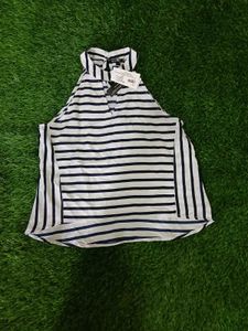 Sleeveless Crop Top