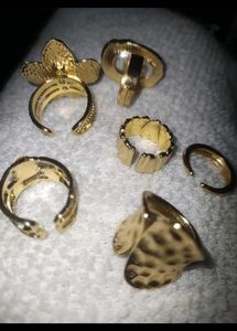 Set of Fashionable Statement Rings