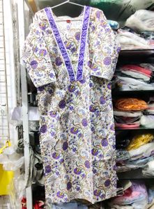 Elegant Floral Print Kurta Set
