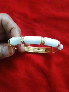 Elegant White &amp; Gold Bamboo Bangle