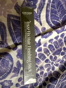 SUROSKIE Frizz Fix Wax Stick