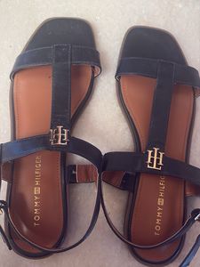 Tommy Hilfiger Black Flat Sandals