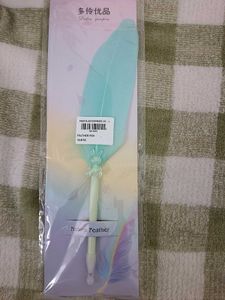 Beautiful Feather Pen - Blue