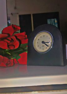 Saudi Arabia Vintage Desk Clock