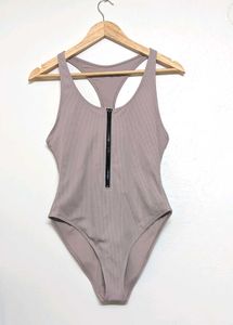 Ribbed Zipper One-Piece Swimsuit
