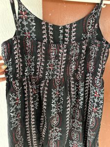 WOMEN PRINTED NOODLE STRAP DRESS