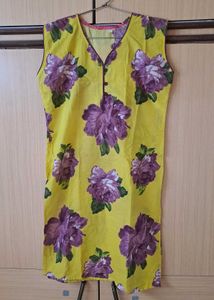 🌻Yellow Floral Sleeveless Kurta