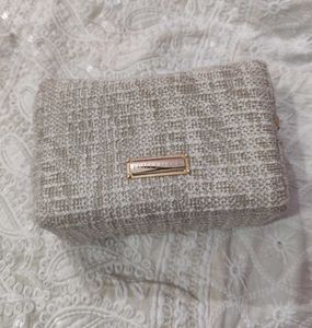 Estee Lauder Pouch