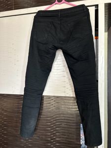 Black Skinny Jeans
