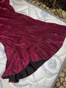 Sparkly Ruffle Cocktail Mini Dress 🍷❤️‍🔥