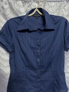 Chic Navy Striped Button-Up shirt