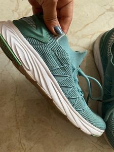 Carlton Footwear Teal Sneakers