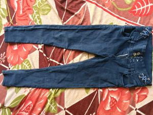 Stylish Blue Lace-Up Skinny Jeans