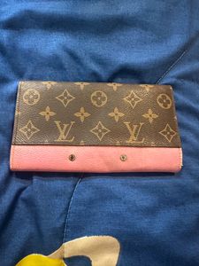 Thifted Louis Vuitton Wallet In Used Condition