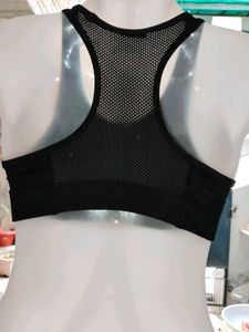 Black Wireless Sports Bra
