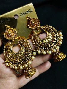 indian Jhumka Earrings and Tikka Set