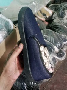 NEW NO USED CASUAL SHOES,