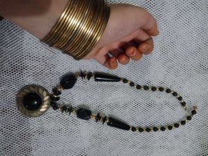 3 Combo Itam Black Chain , Earrings, Bengals