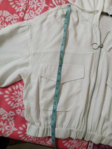 WHITE ZIP UP HOODIE
