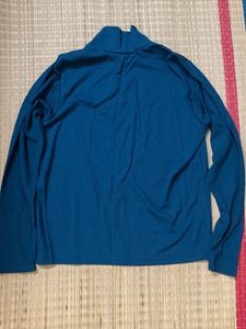 Like New Dark Green Turtle Neck Women Tshirt