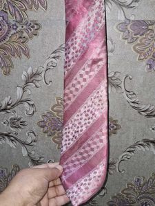KC Koutons Tie - Pink Patterned 🩷🆕