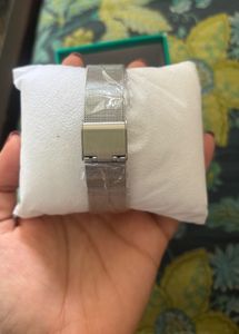 NEW Dressberry Women Analogue Watch