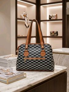 Michael Kors premium quality shoulder sling bag wi