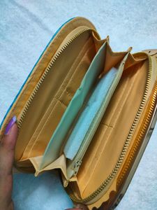 🆓🚚 NEW Gucci Clutch GC