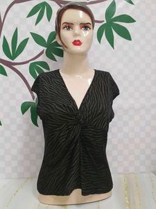 (200)Zebra Print Twist Front Top