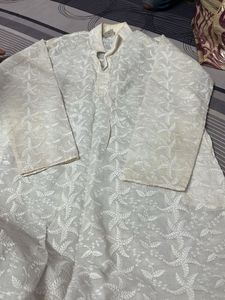 Elegant White Chikankari Kurta