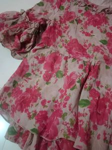 Floral Print Ruffled Top