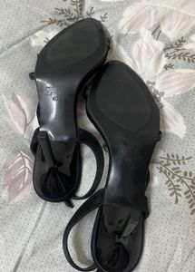 ‼️BRAND NEW ZARA Black Heeled Sandals‼️