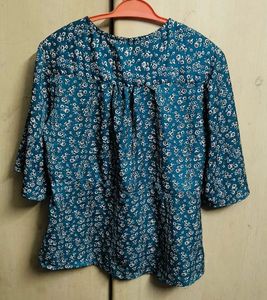 Stylish Blue Printed V-Neck Top