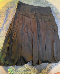 Flowy Black Midi Skirt