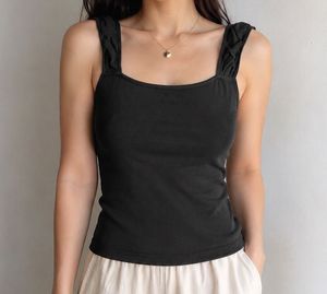 Chic Black Fitted Tank Top