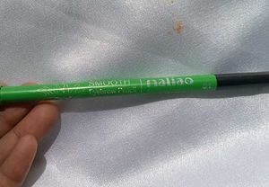 Smooth Eyebrow Pencil with Comb