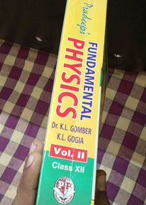Pradeep's Fundamental Physics Vol. II