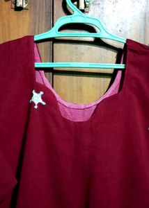 Maroon Kurta with White Emberdory