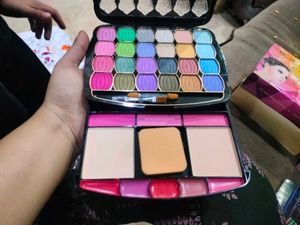 ADS Fashion Colour Make-up Kit
