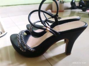 Sparkling Black Heels