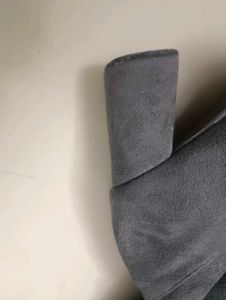 Suede boots