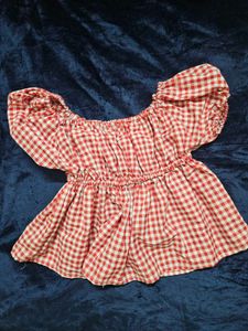 Gingham cute Red striped top