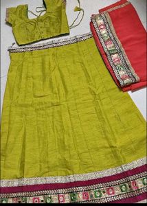 yellow lehnga choli with matching bangles free