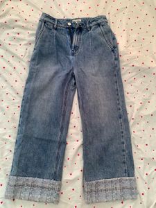 Stylish Wide-Leg Jeans with Tweed Cuffs